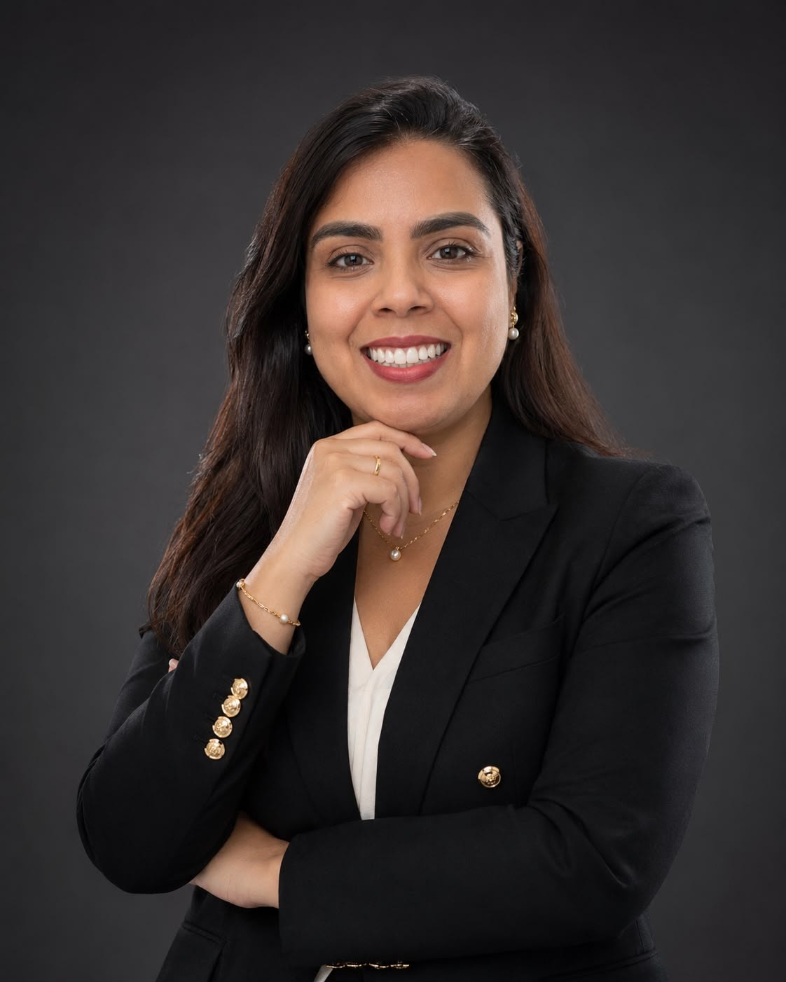 Izadora Valente — Advogada Internacional